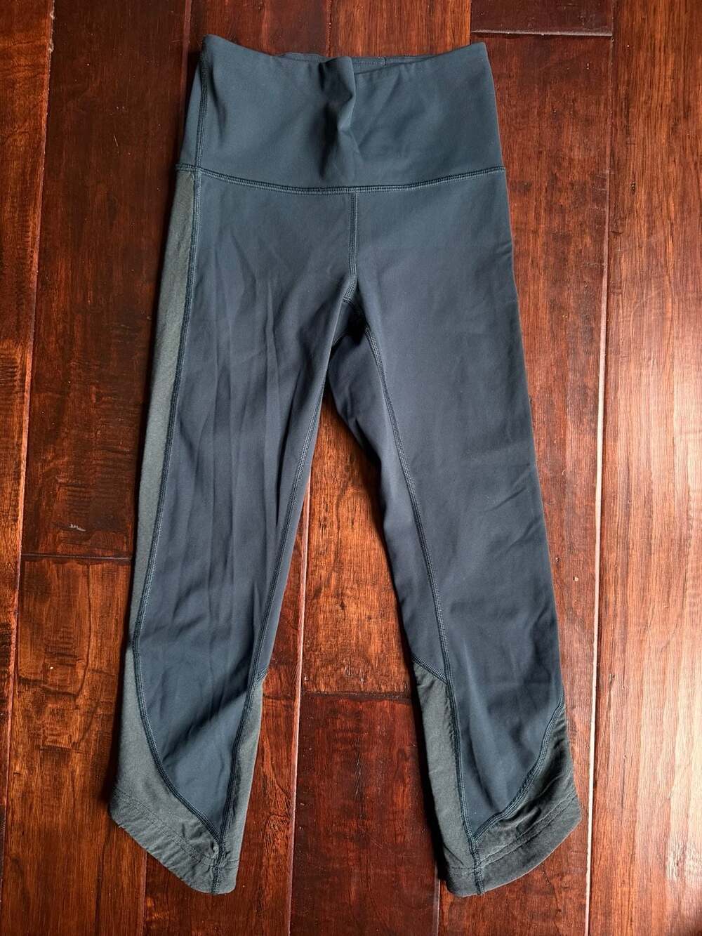 Lululemon Mesh-Panelled Nulu High-Rise Yoga Crop Leggings 23"